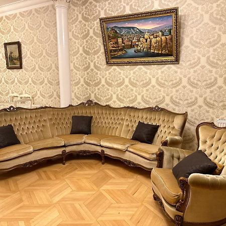 4 Bedroom Suite Apartment Ln Tbilisi City エクステリア 写真