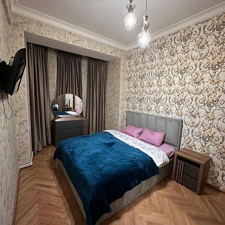 4 Bedroom Suite Apartment Ln Tbilisi City エクステリア 写真