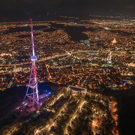 4 Bedroom Suite Apartment Ln Tbilisi City エクステリア 写真