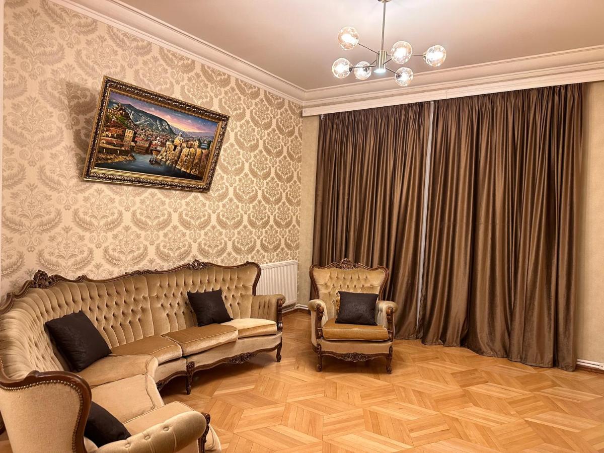 4 Bedroom Suite Apartment Ln Tbilisi City エクステリア 写真