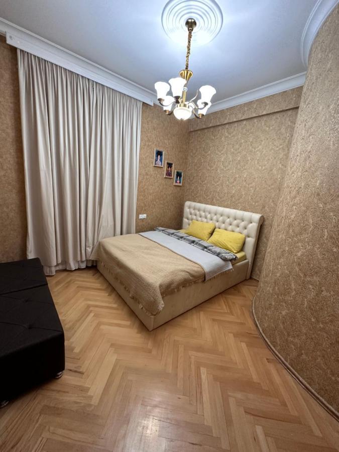 4 Bedroom Suite Apartment Ln Tbilisi City エクステリア 写真