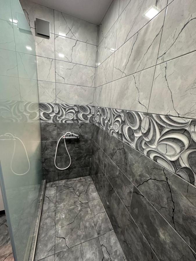4 Bedroom Suite Apartment Ln Tbilisi City エクステリア 写真