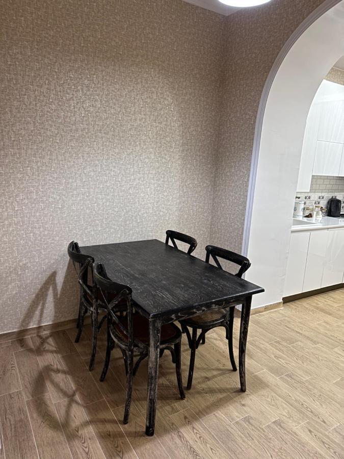 4 Bedroom Suite Apartment Ln Tbilisi City エクステリア 写真